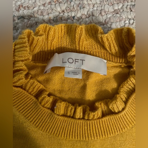 NWOT LOFT  sweater with ruffled neckline - Picture 2 of 9